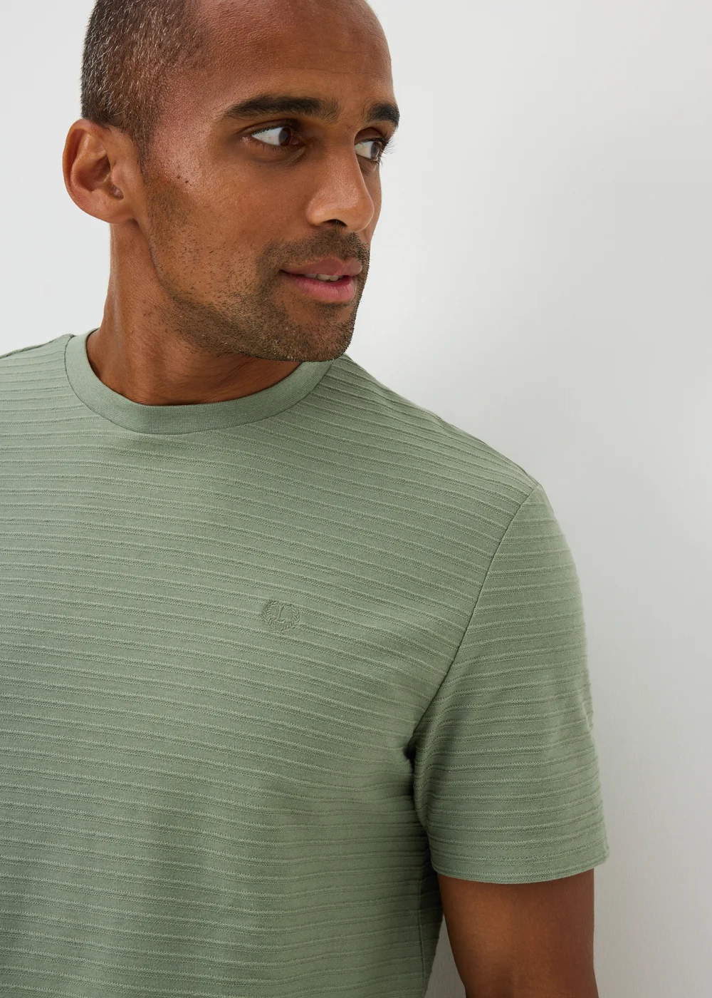 Lincoln Khaki Textured T-Shirt - S Image 3