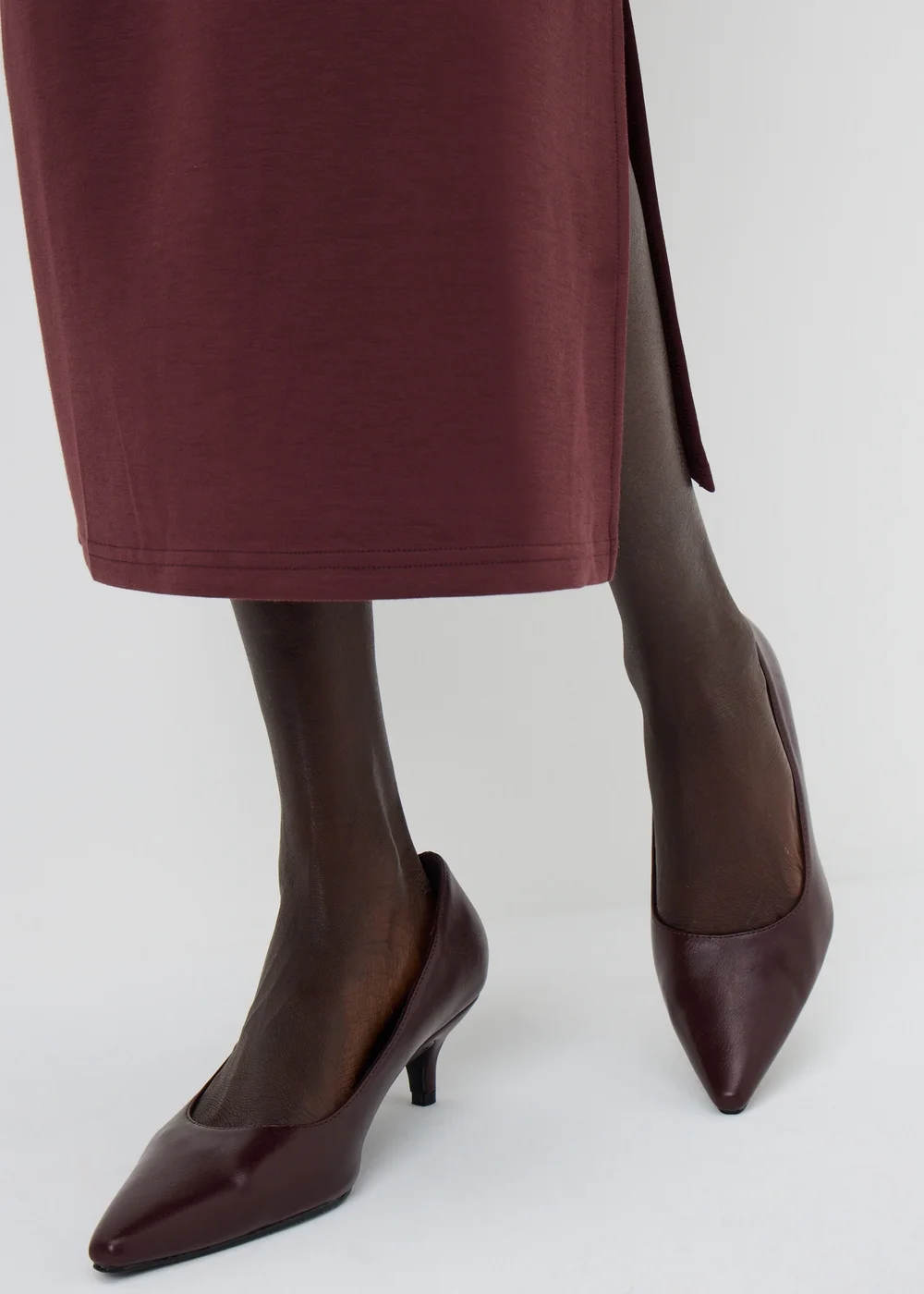 Burgundy Peg Heel Pointed Court Heels - 3 Image 2