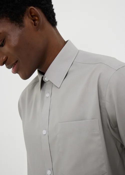 Taylor & Wright 3 Pack Pastel Easy Care Regular Fit Shirts - 14.5 Collar Image 3