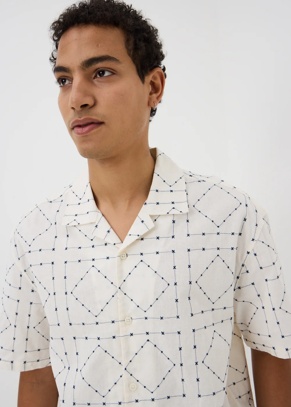 Ecru Square Embroidered Short Sleeve Shirt - S Image 3