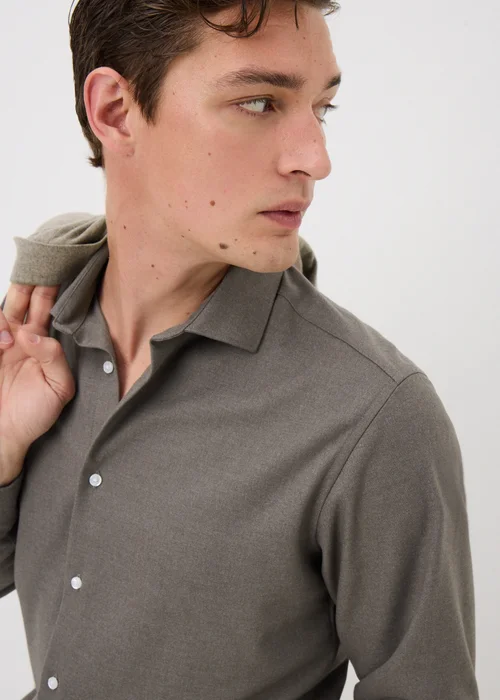 Taylor & Wright Brown Brushed Twill Regular Fit Shirt - S Image 3