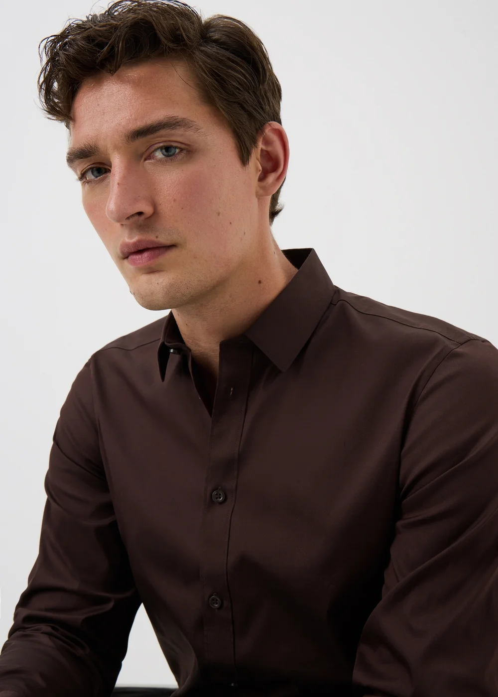 Taylor & Wright Burgundy Performance Slim Fit Shirt - S Image 3