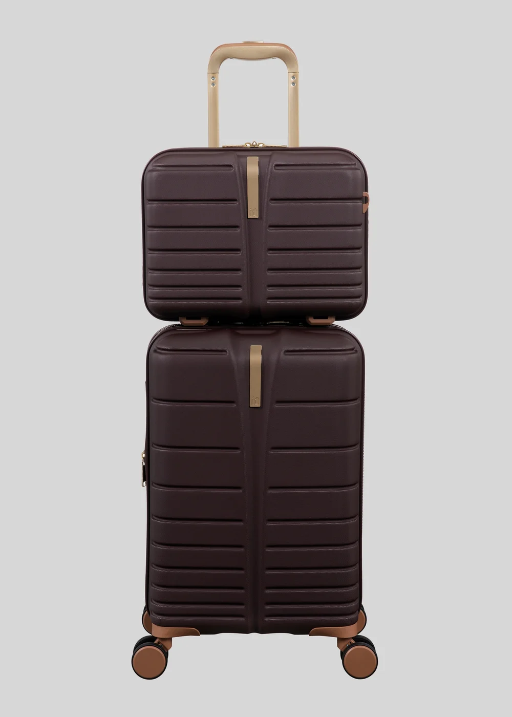 IT Luggage Chocolate Brown Fascinate Hardshell Suitcase - VANITY Image 3