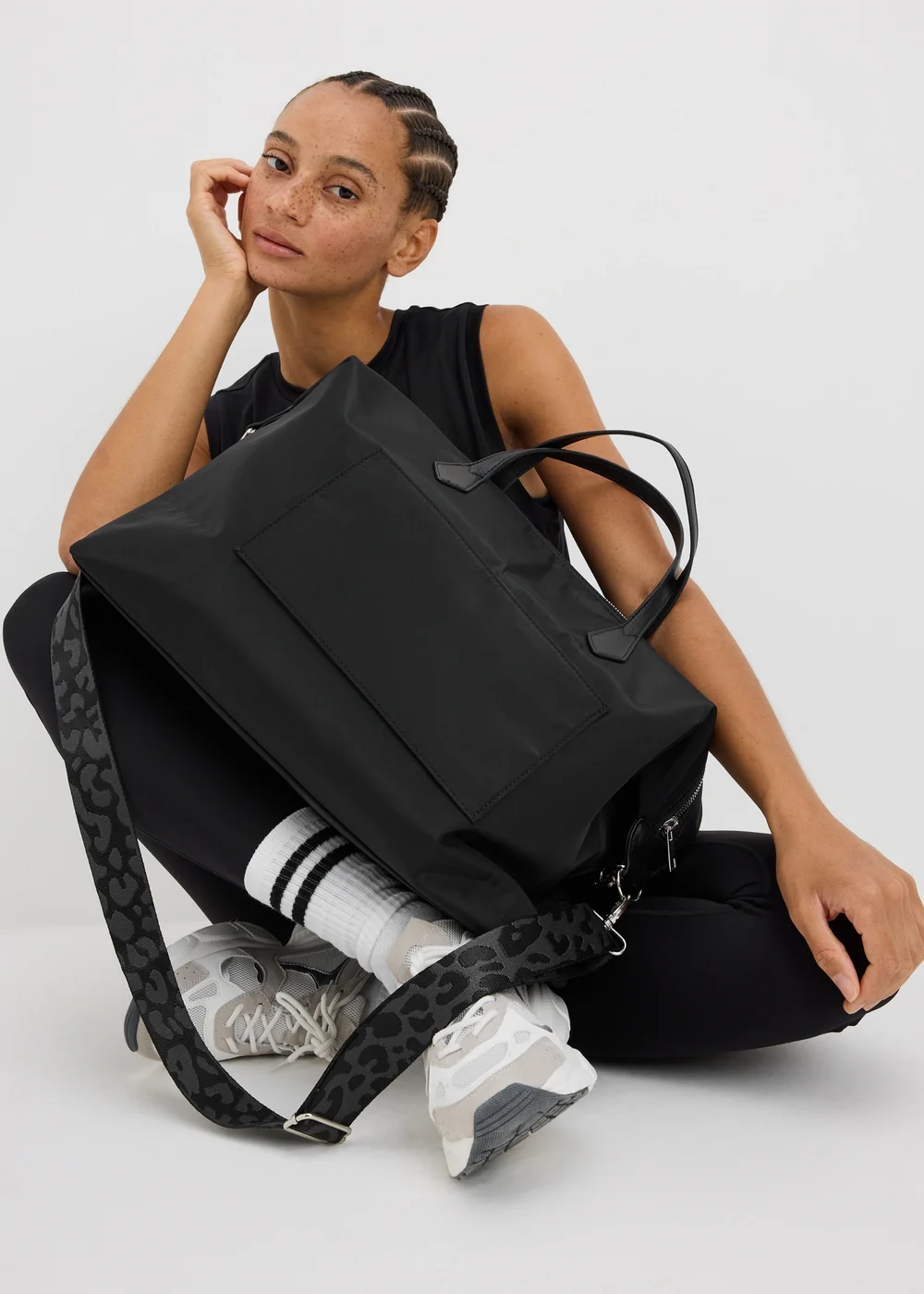 Black Weekender Bag - One Size Image 1