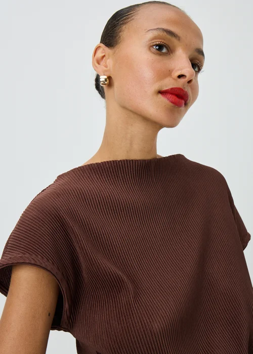 Chocolate Brown Plisse Longline Co Ord Top - 8 Image 3