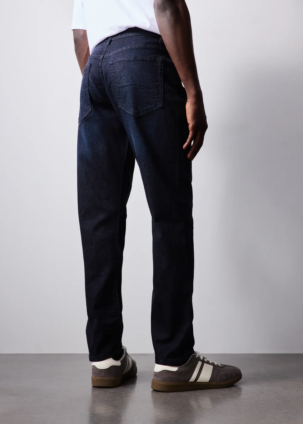 Dark Wash Slim Fit Jeans - 30 R Image 3