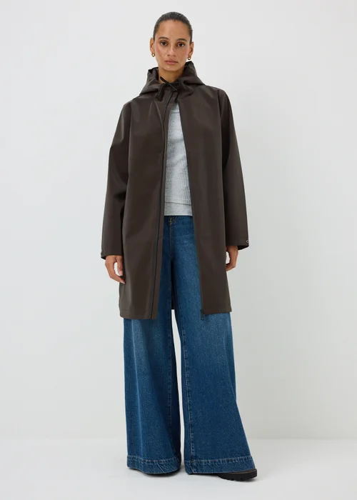 Chocolate Rubberised Rain Coat - 26 Image 1