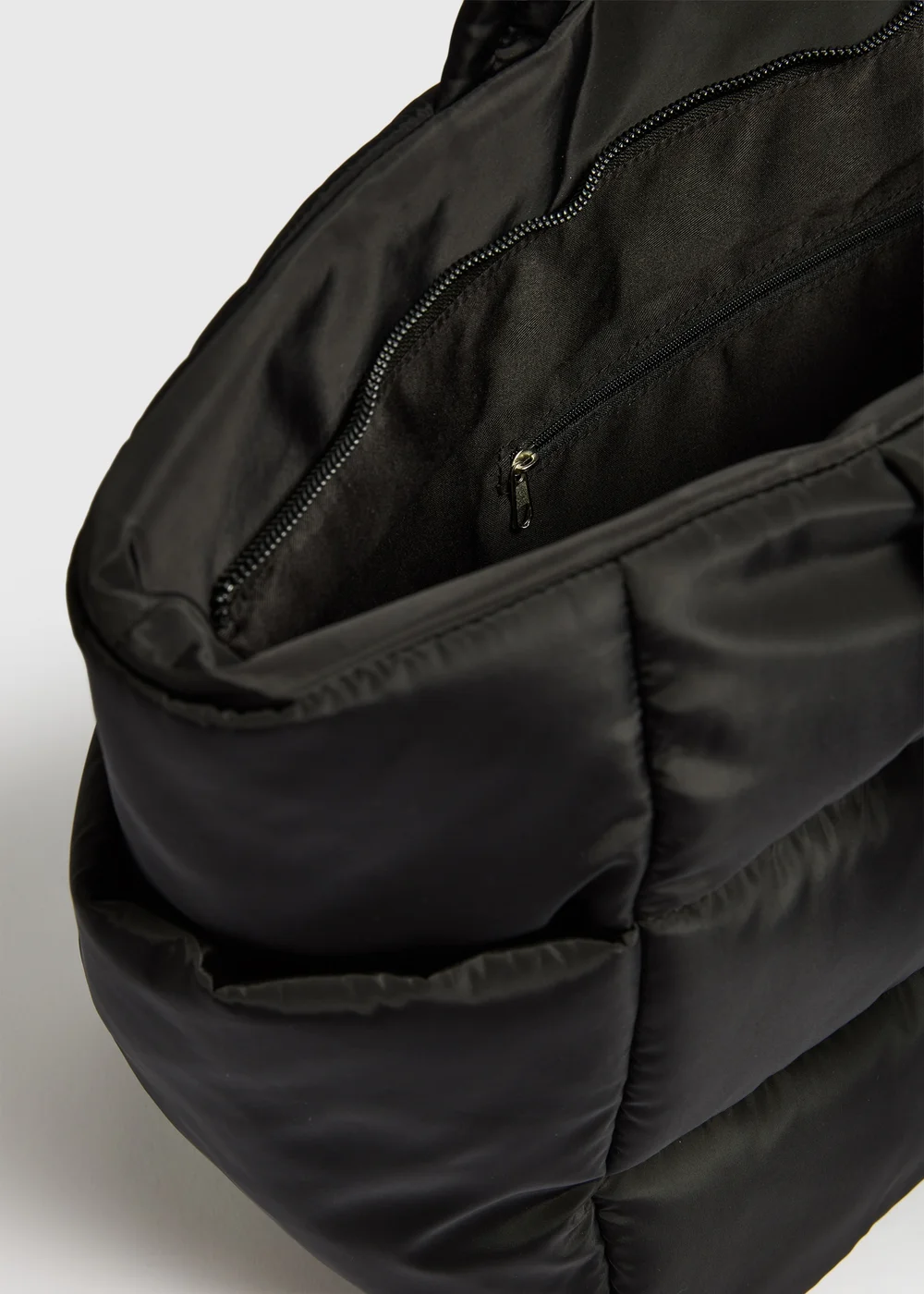 Black Nylon Padded Tote Bag - One Size Image 3