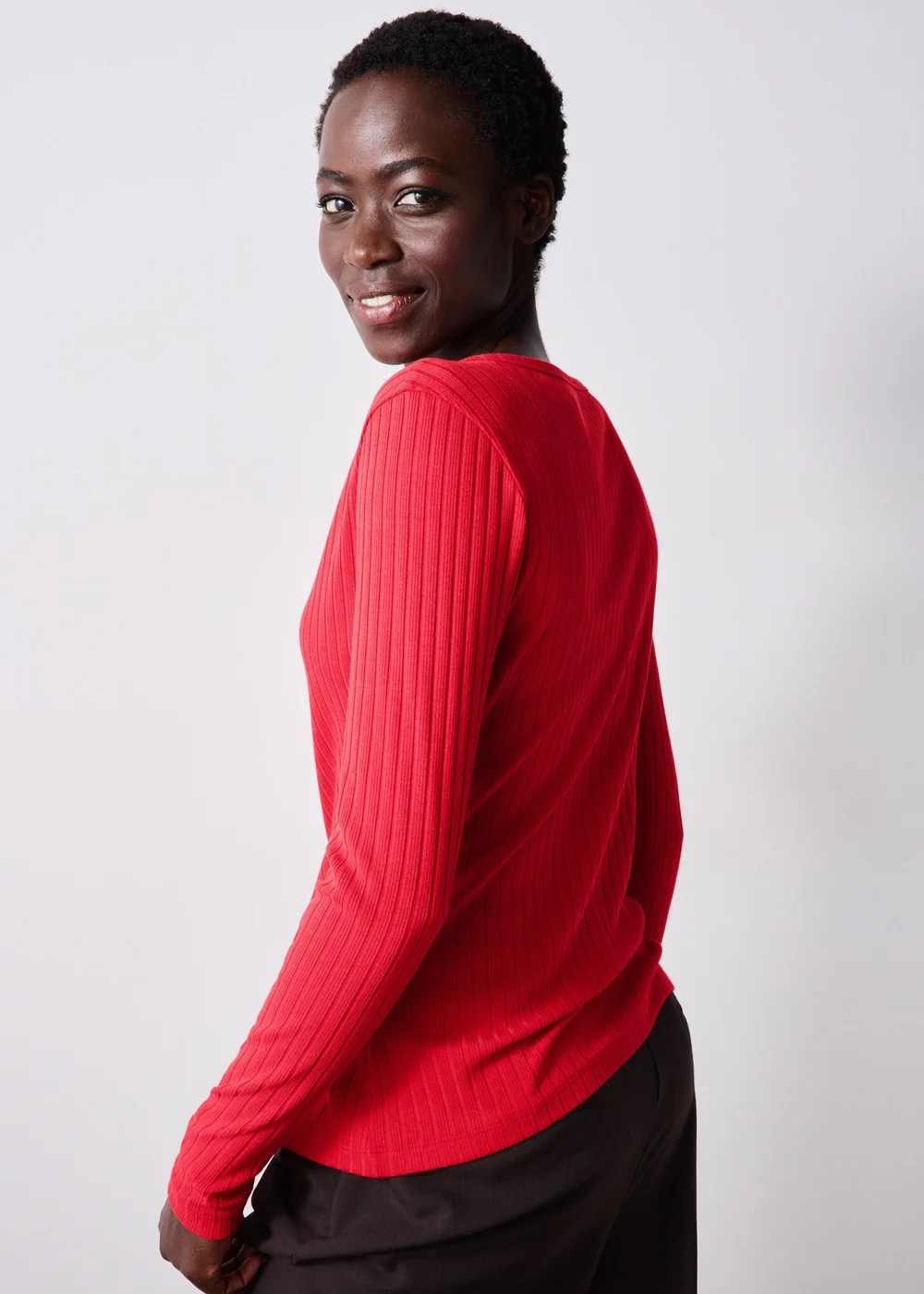 Red Ribbed V-Neck Cardigan - 8 Image 3