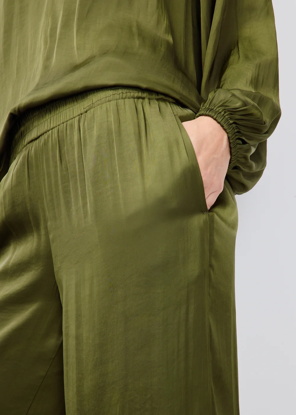 Khaki Satin Wide Leg Co Ord Trousers - 10/L29 Image 3