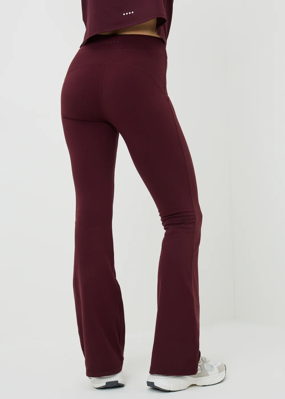 Souluxe Burgundy Slim Flared Gym Leggings - 6 Image 2