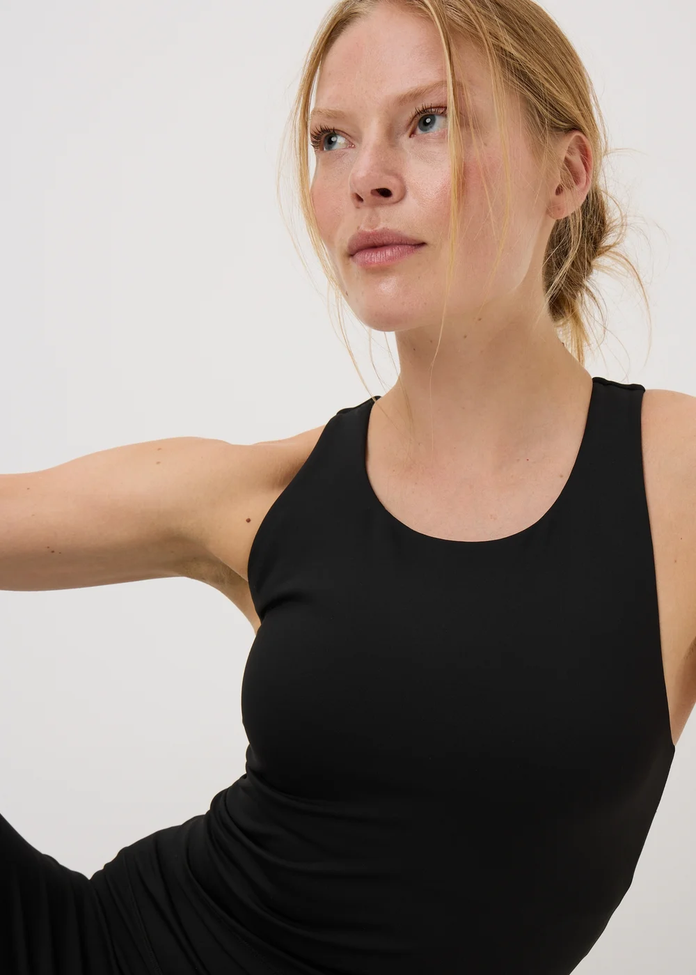 Souluxe Black Sports Crop Top Vest - 6 Image 2