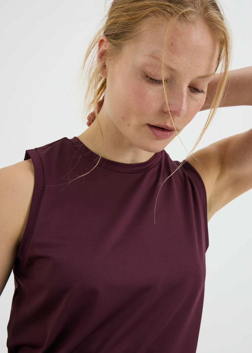 Souluxe Burgundy Boxy Vest Top - S Image 3