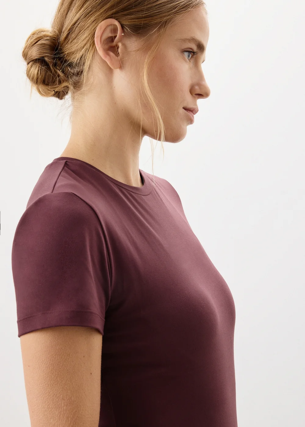 Souluxe Burgundy Fitted T-Shirt - 6 Image 3