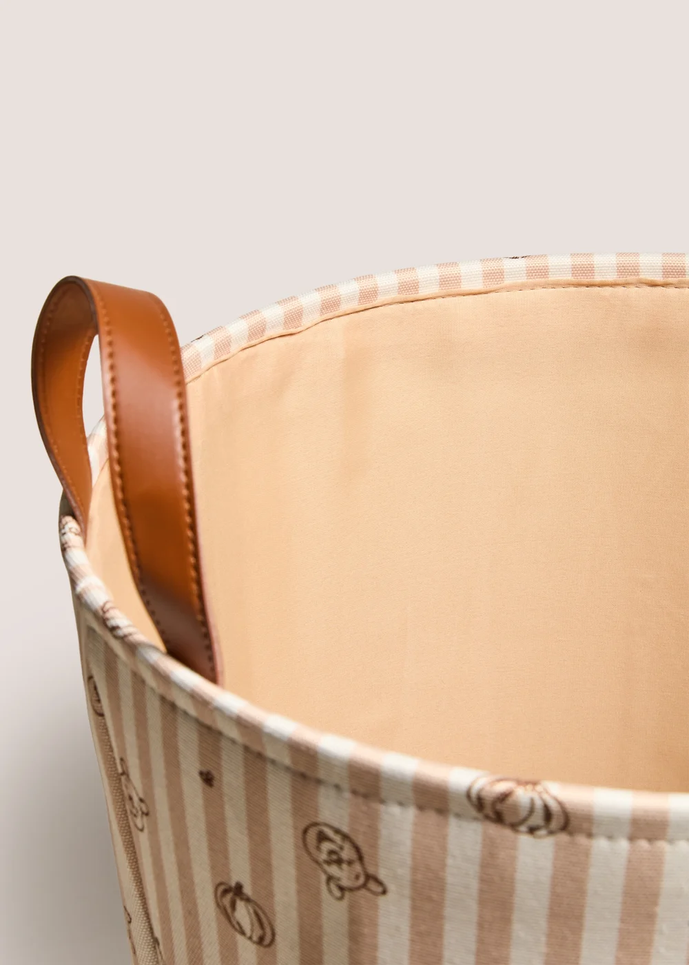 Disney Winnie The Pooh Large Pumpkin Storage Basket Image 2