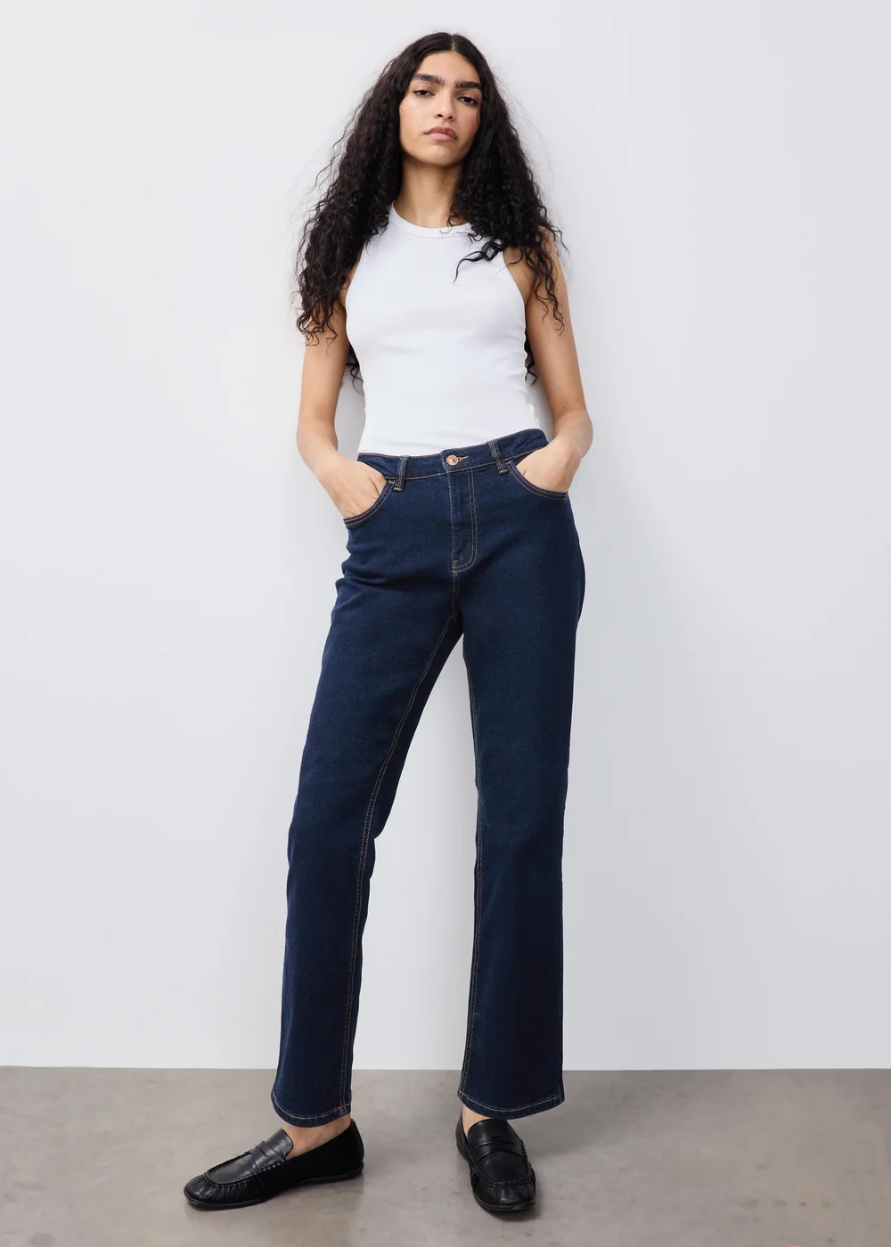 Rinse Wash Stretch Mid Rise Straight Leg Jeans - 24/L29 Image 1