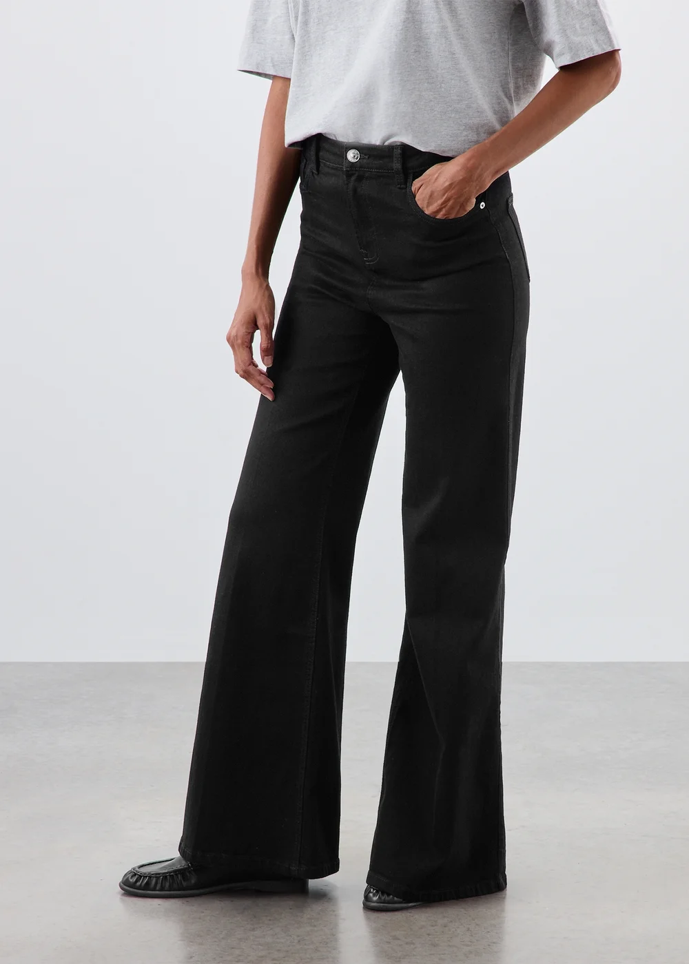 Black Flared Leg Jeans - 8/L29 Image 3
