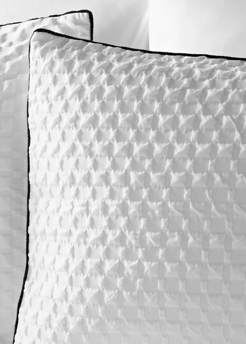 Monochrome Piped Textured Duvet Set - Double Image 2