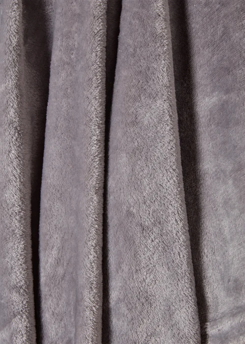 Grey Fleece Throw Image 2