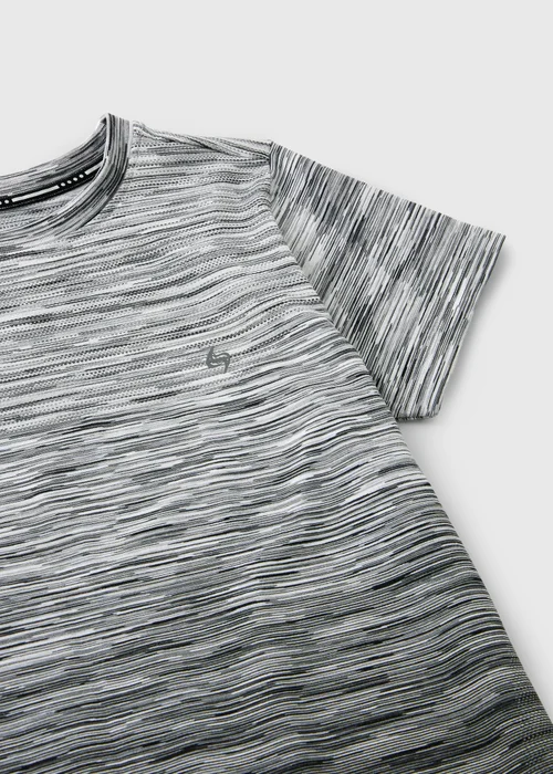 Souluxe Boys Black Seamless Sports T-Shirt (6-15yrs) - 6-7 Yrs Image 2