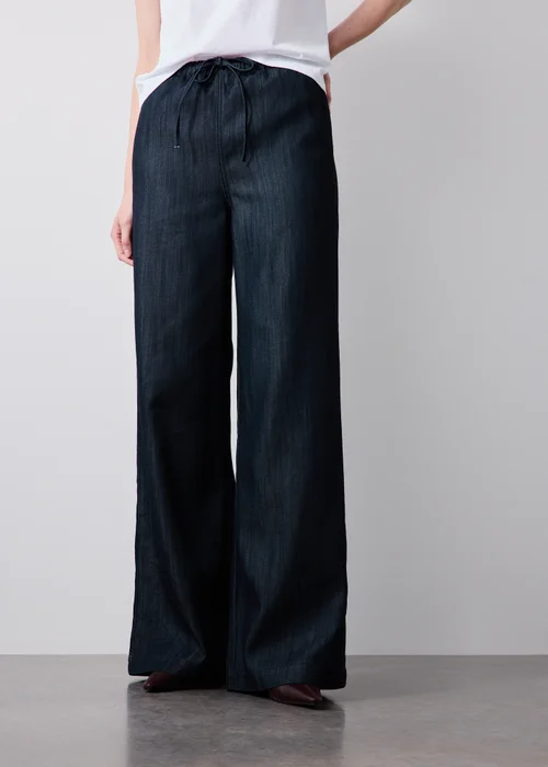 Dark Wash Indigo Mid Rise Comfort Jeans - 24/L29 Image 4