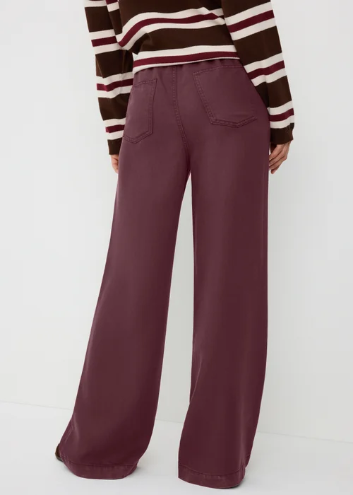 Burgundy Comfort Fit Wide Leg Jeans - 24/L29 Image 2
