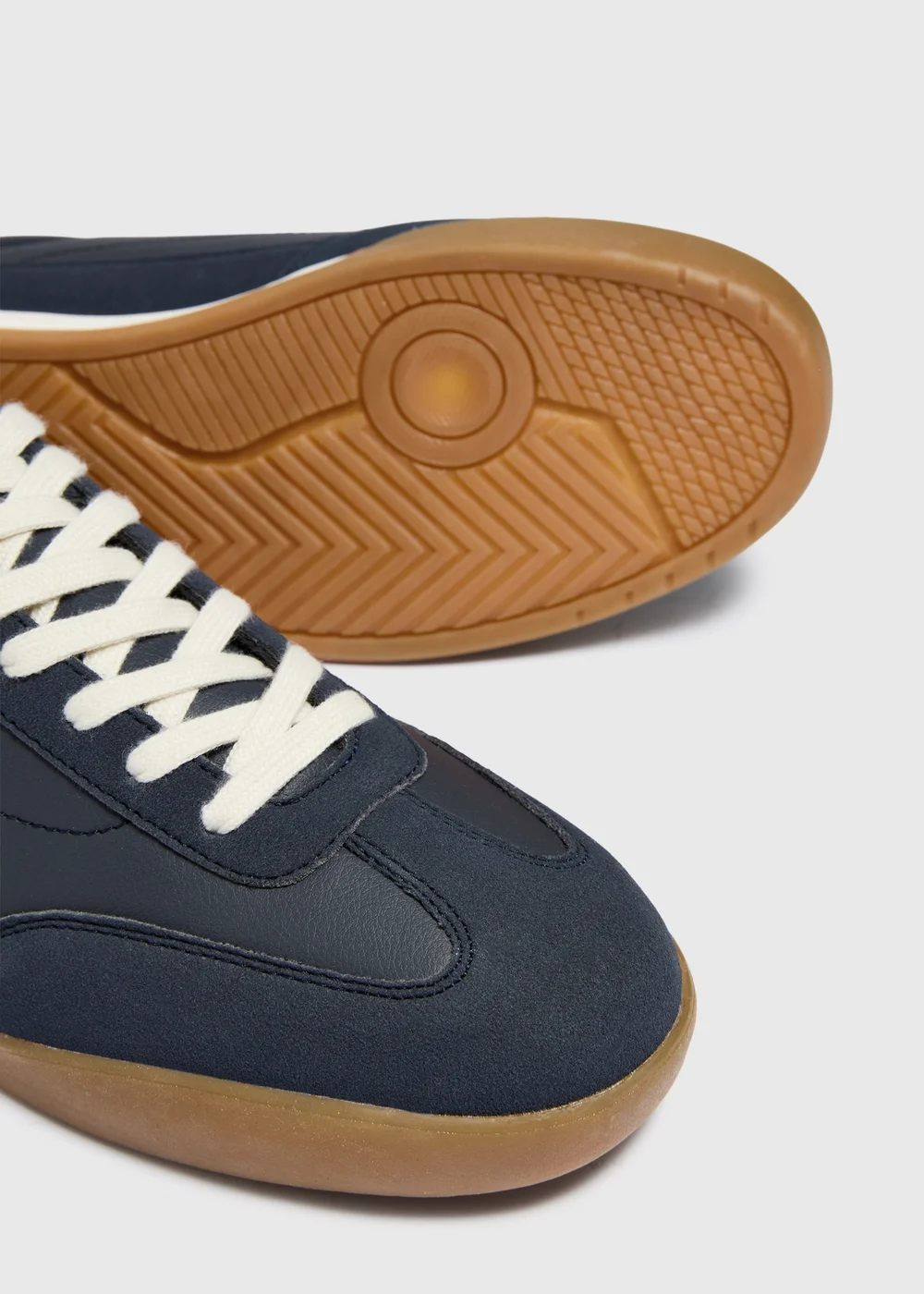 Navy Retro Trainers - 6 Image 2