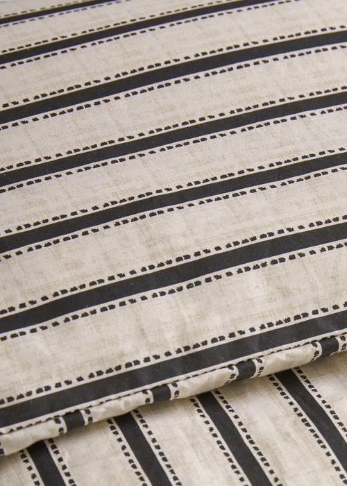Black & White Striped Ruffled Duvet Set - Double Image 3