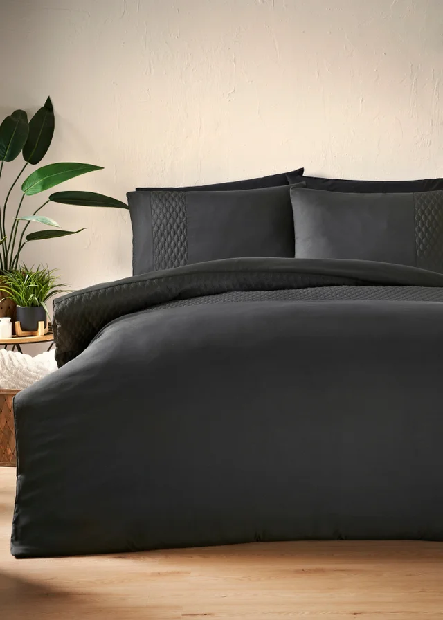 Black Pinsonic Duvet Set