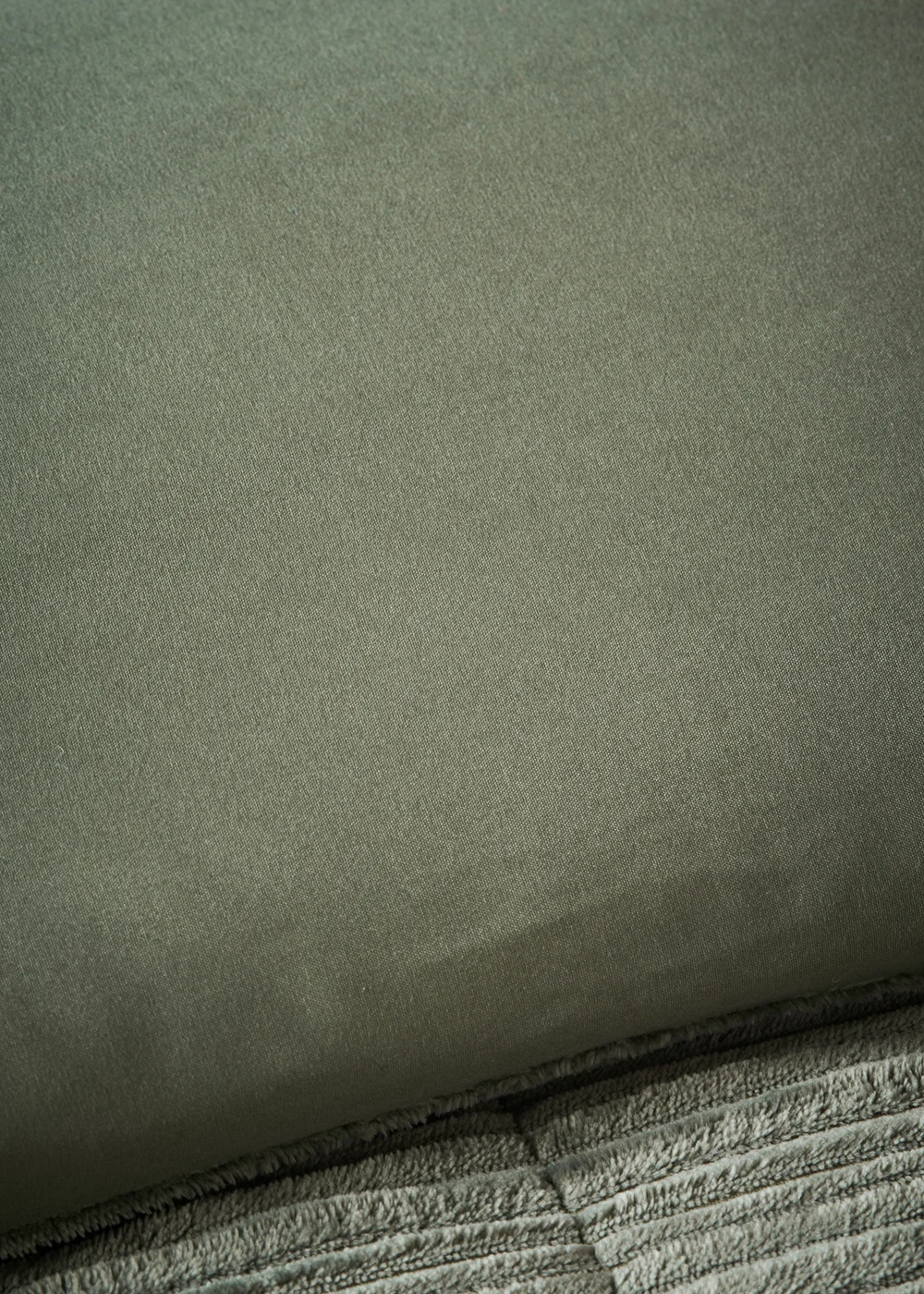 Green Ribbed Velvet Duvet Set - Double Image 3