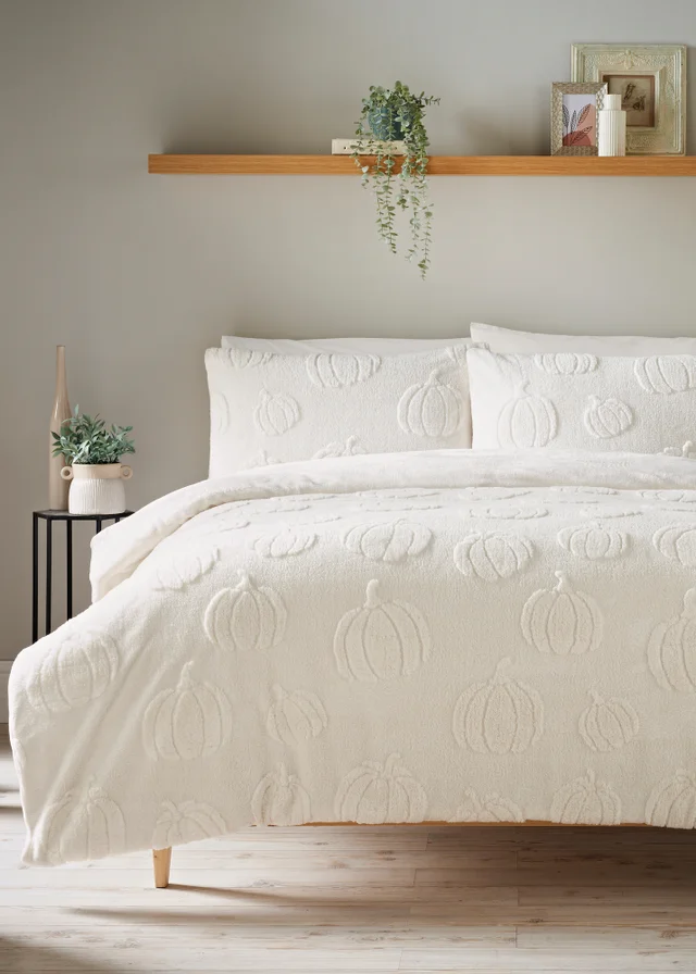 Cream Pumpkin Embossed Fleece Duvet Set