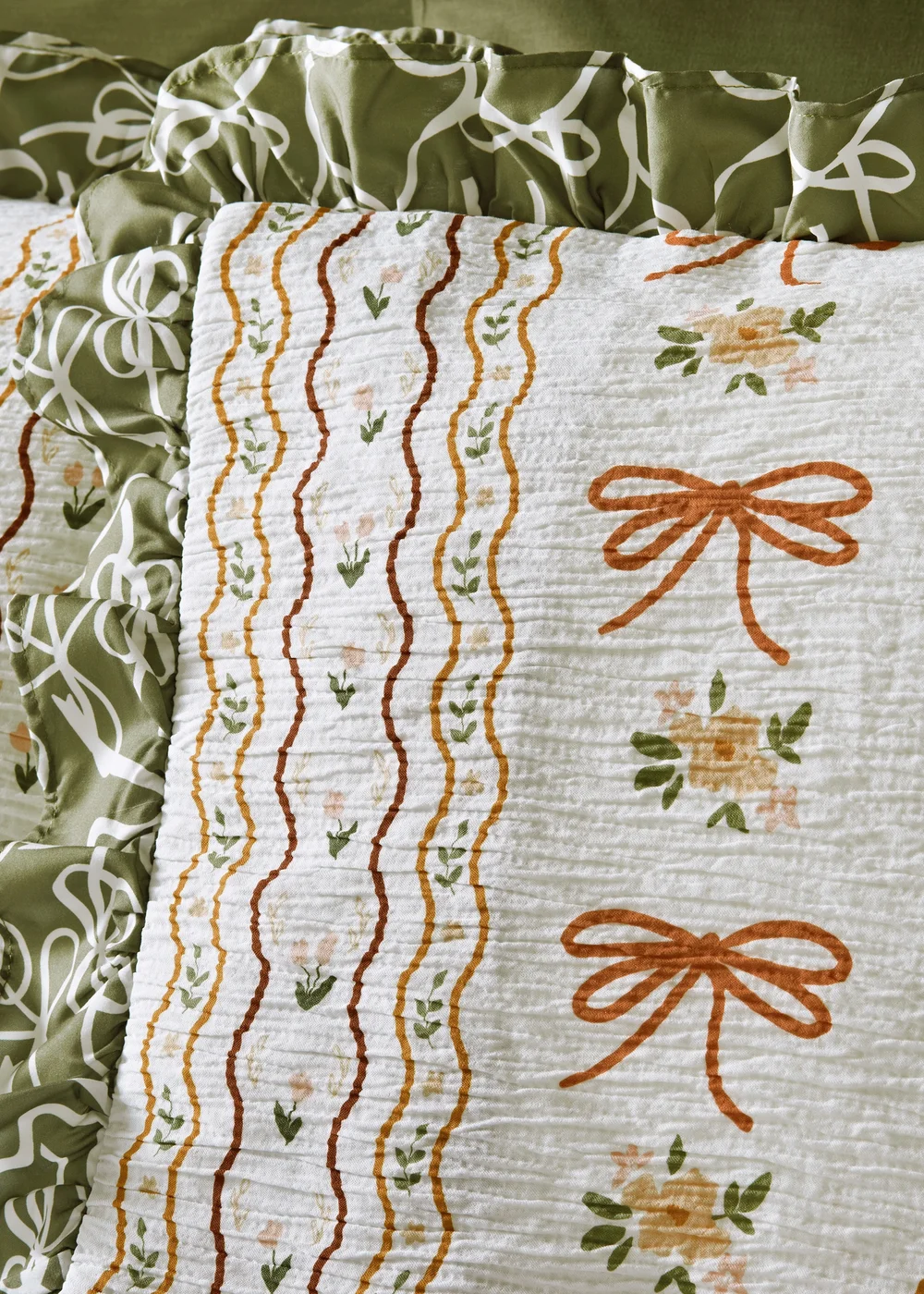 Green Bow Frill Duvet Set - Single Image 2