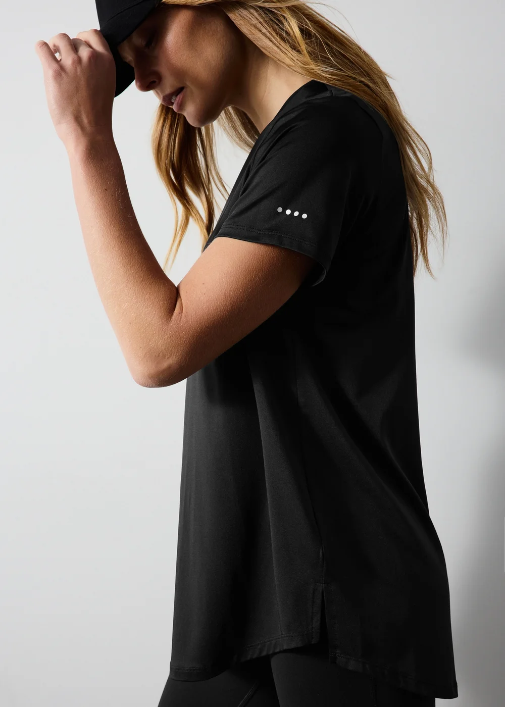 Souluxe Black Longline Sports T-Shirt - S Image 3