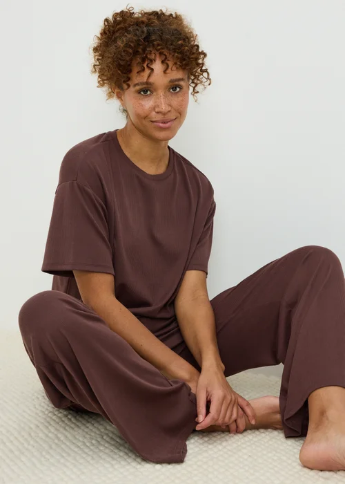 Brown Ribbed Slouchy Loungewear Set - XS Image 1