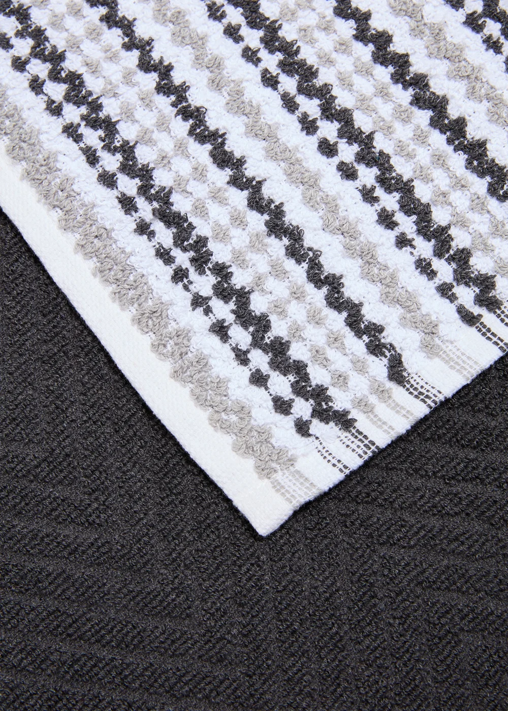 2 Pack Black Stripe Bobble Tea Towels Image 2