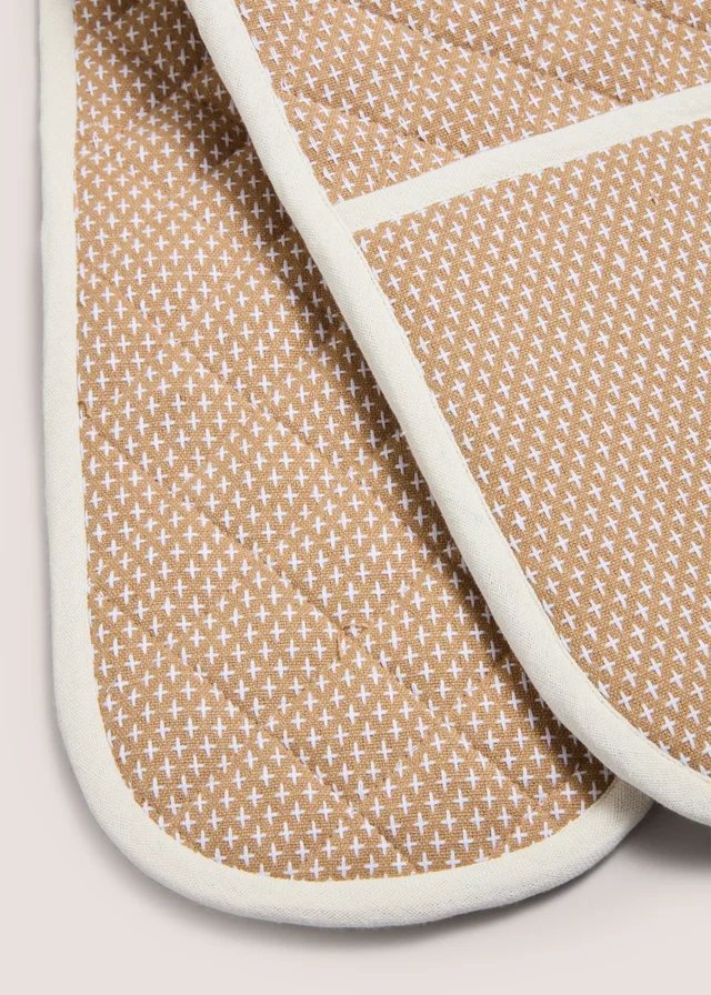 Beige Contrast Stitch Oven Glove