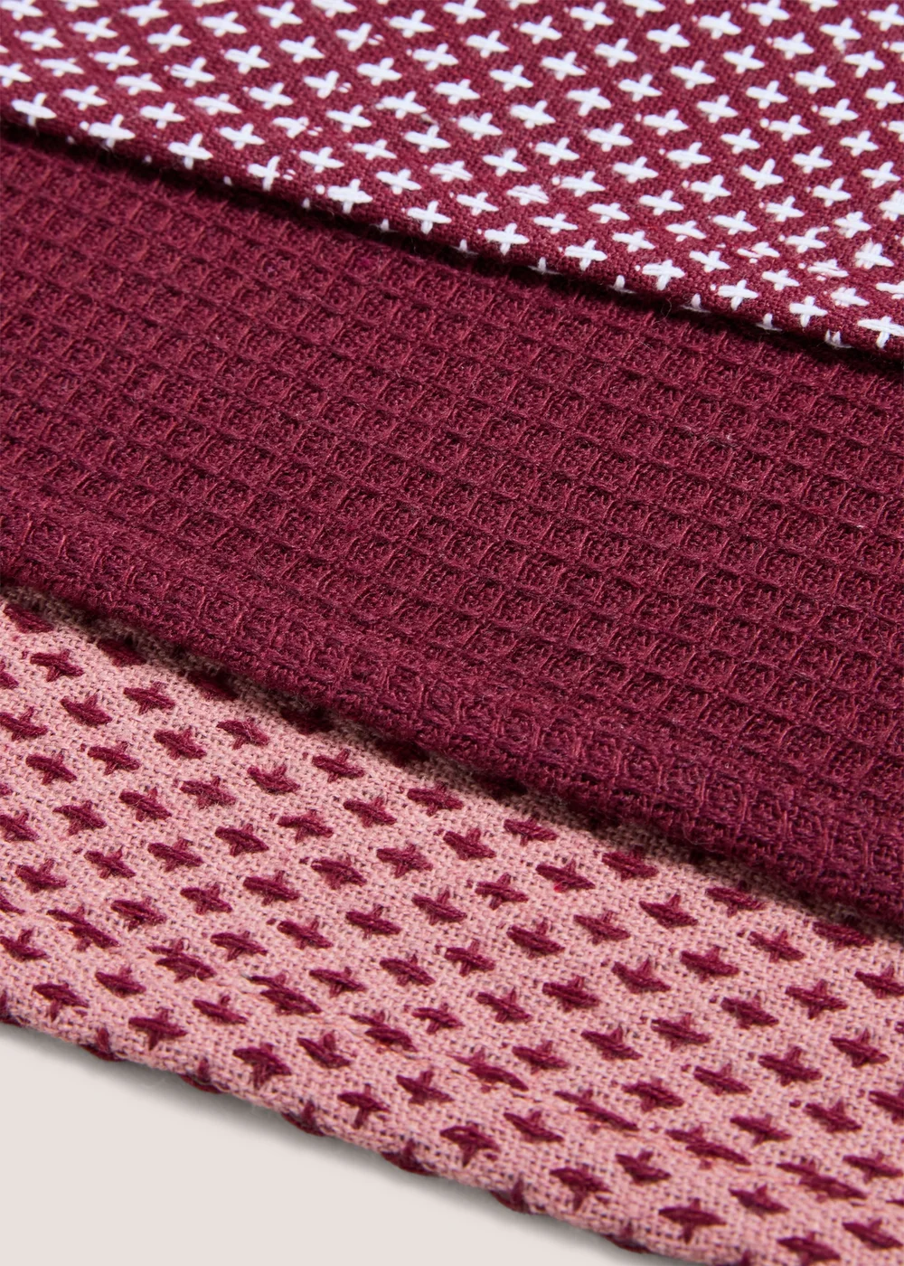 Burgundy 3 Pack Burgundy Tea Towels Image 2