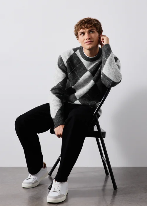 Grey Argyle Crew Neck Jumper - S Image 5