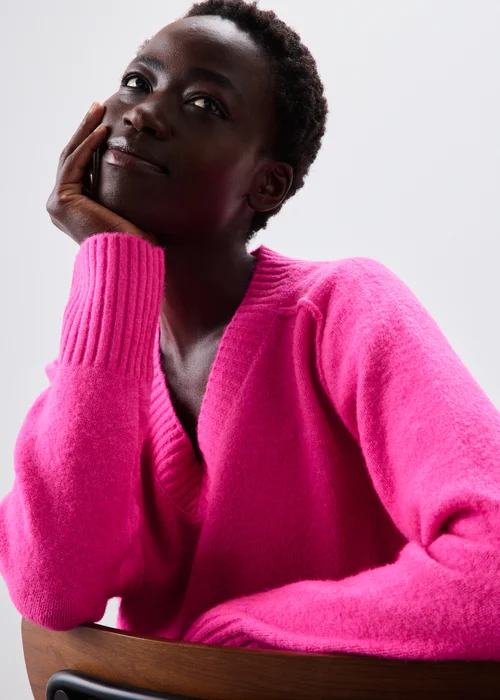 Pink V-Neck Knit Jumper - XS Image 3