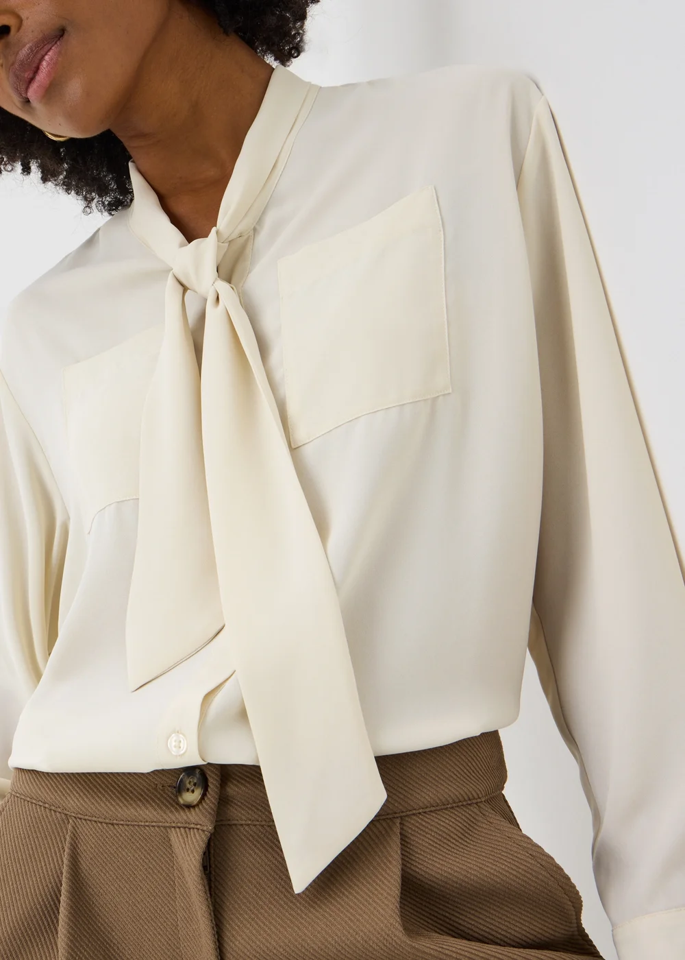 Cream Tie Neck Pussy Bow Blouse - 10 Image 3