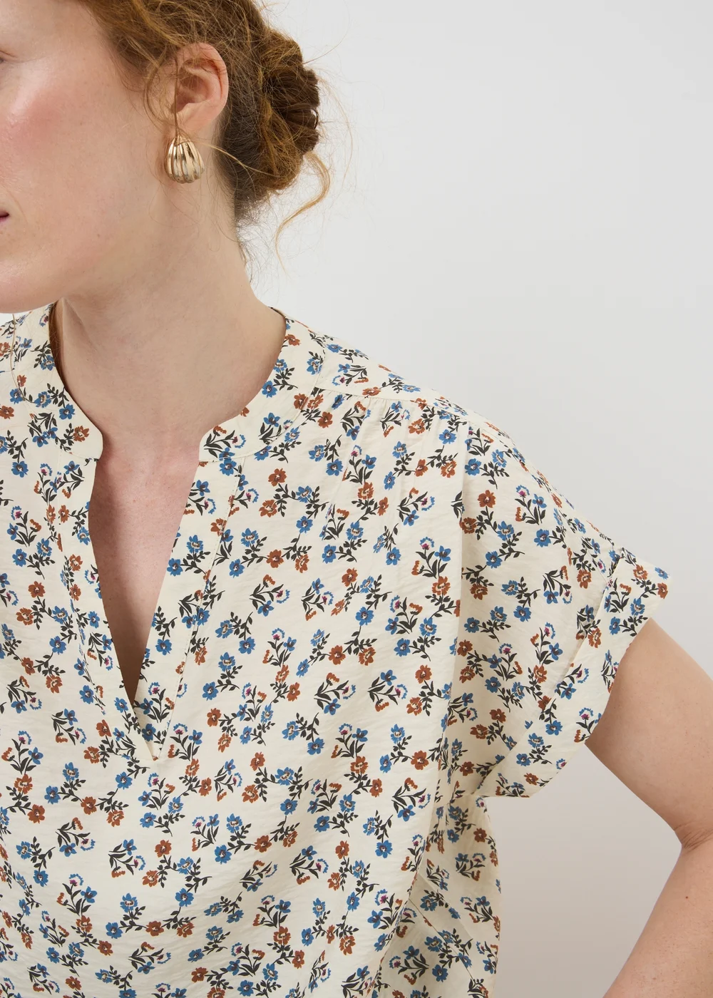 Cream Floral Popover Blouse - 28 Image 2