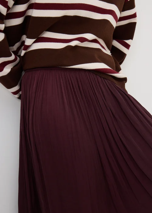 Wine Crinkle Satin Midaxi Skirt - 18 Image 3