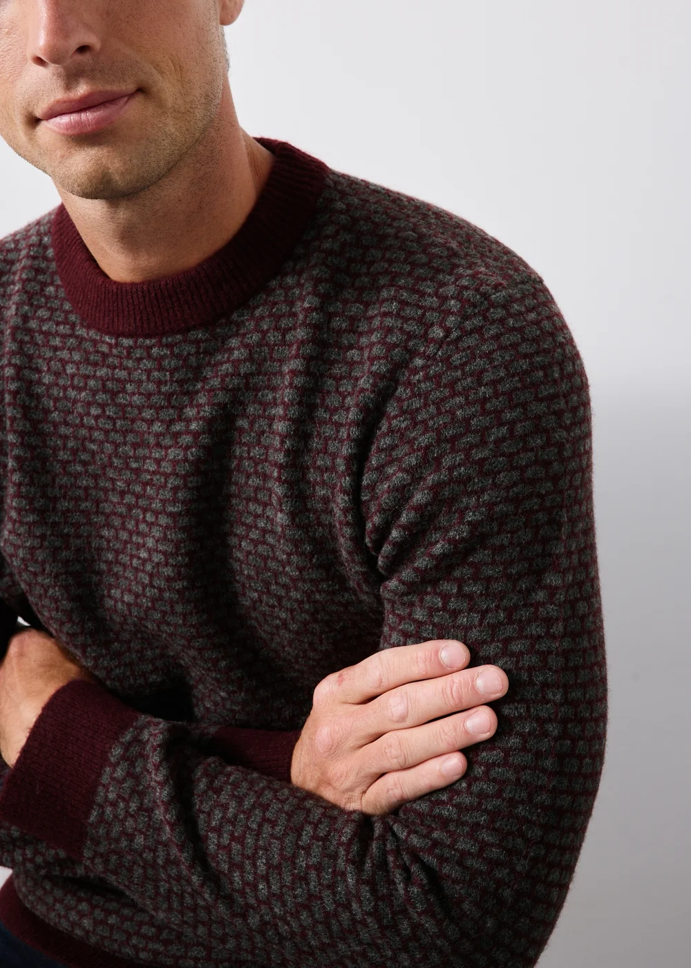Burgundy Crewe Neck Jumper - S Image 3
