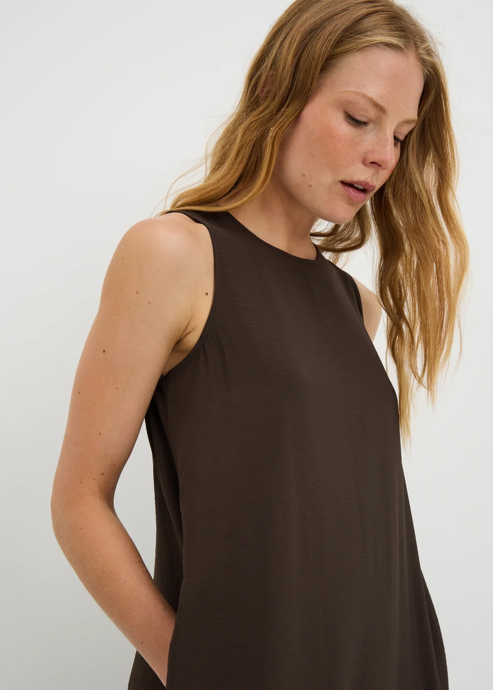 Chocolate Brown Trapeze Maxi Dress - 28 Image 3