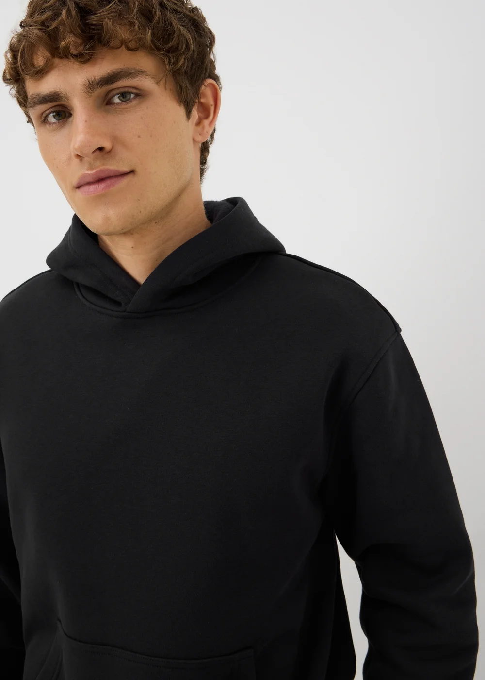 Black Relaxed Hoodie - S Image 3
