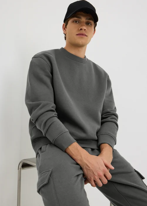 Grey Relaxed Crew Neck Sweatshirt - S Image 1