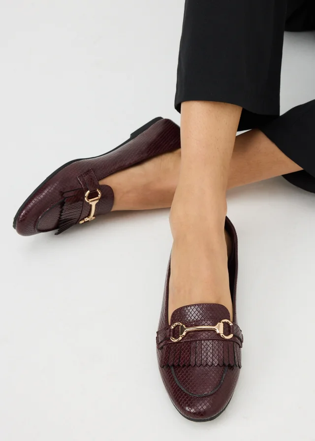 Burgundy Fringed Metal Bar Loafer