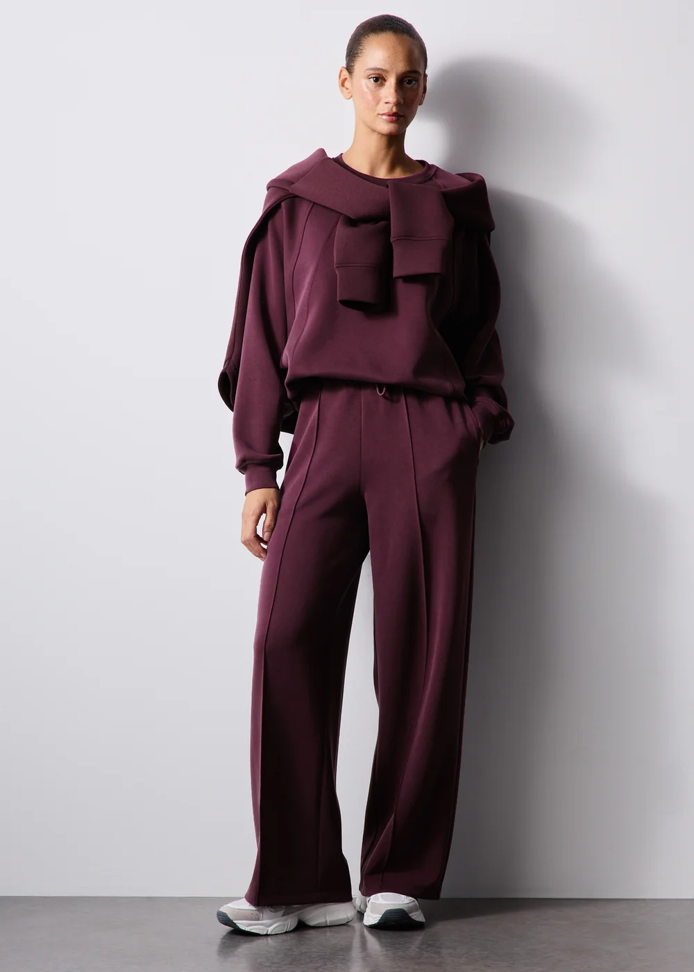 Souluxe Burgundy Sandwash Batwing Sweatshirt - XS Image 4