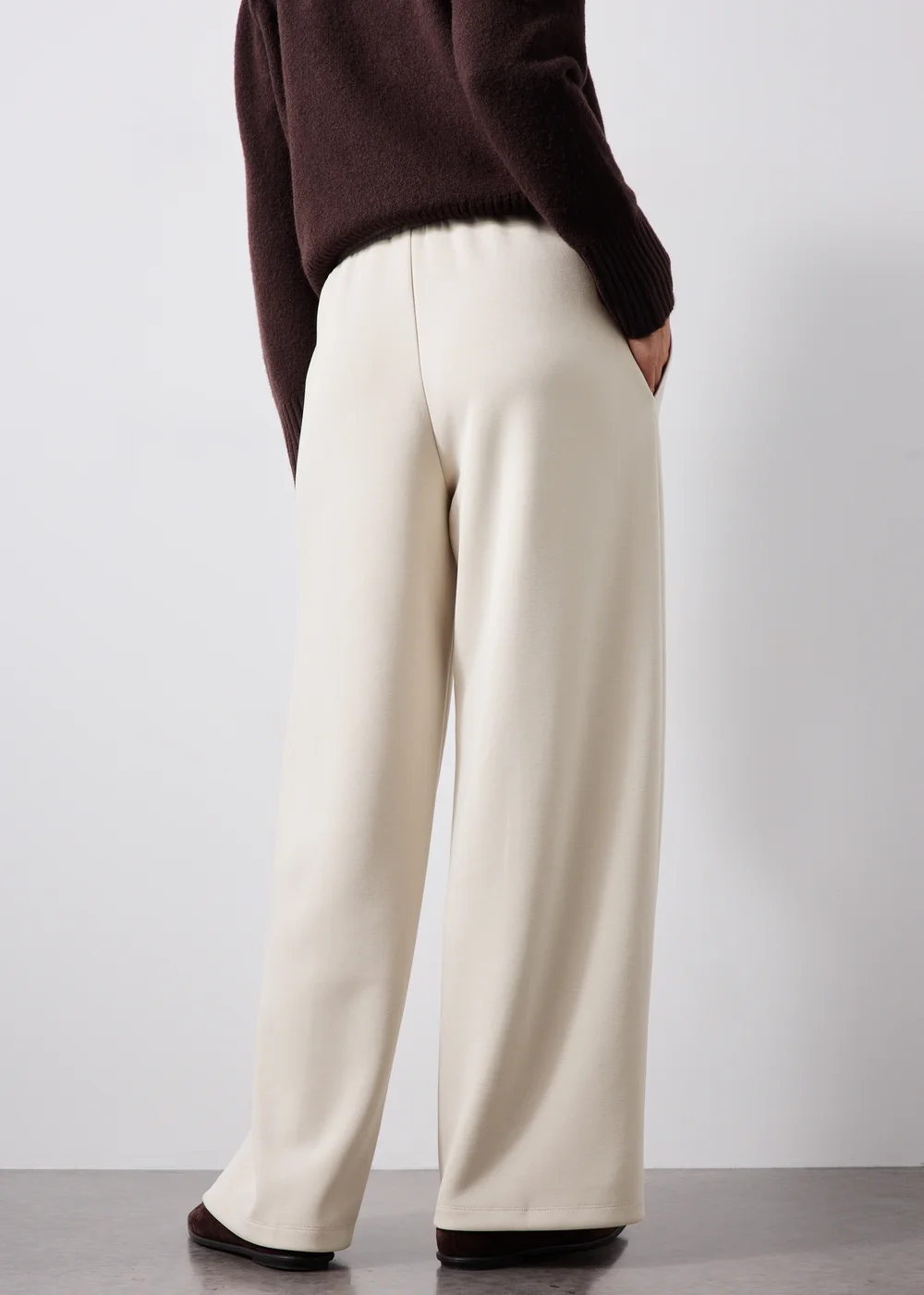 Souluxe Stone Sandwash Wide Leg Trousers - XL Image 3