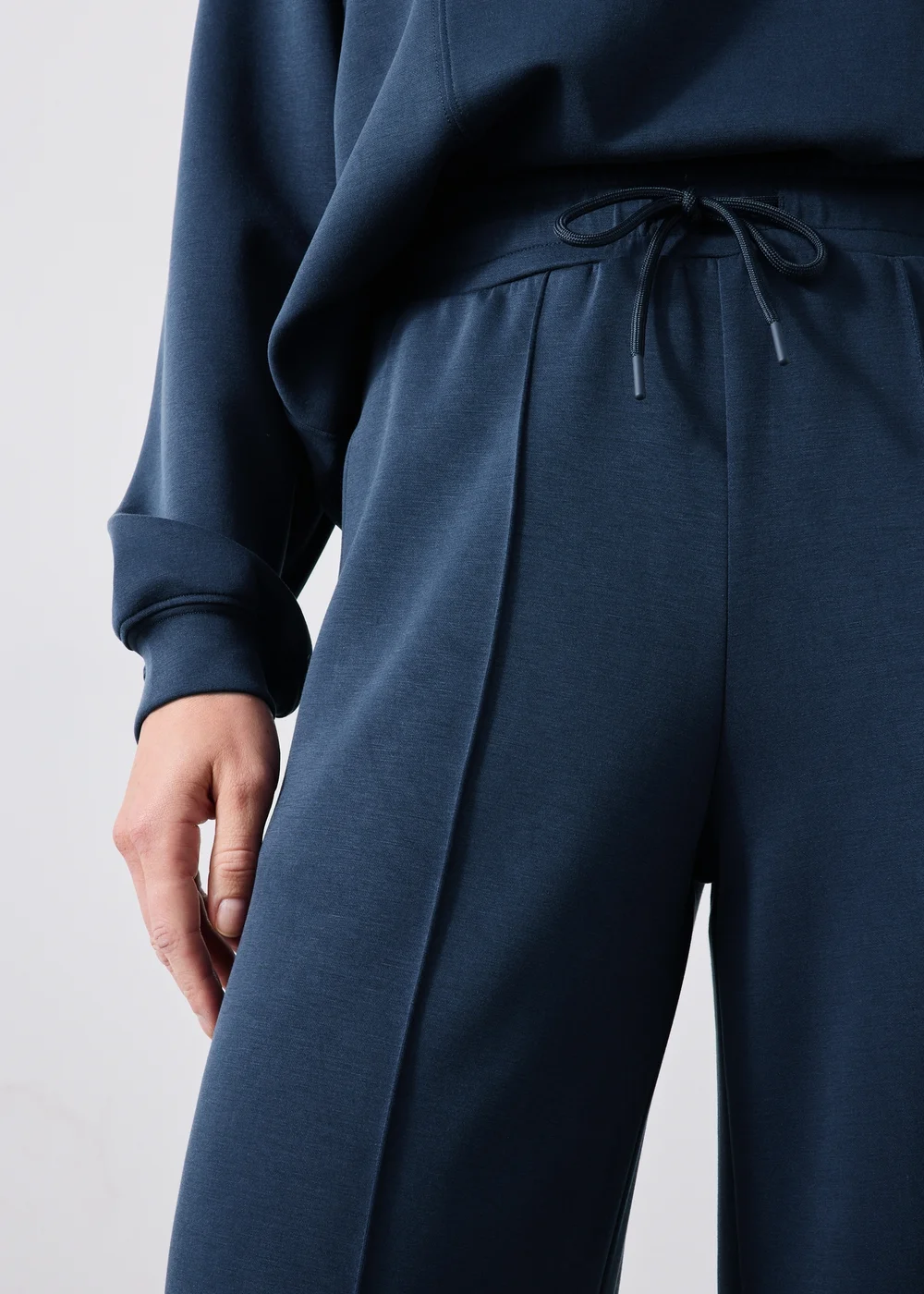 Souluxe Navy Wide Leg Jogging Bottoms - XS Image 3